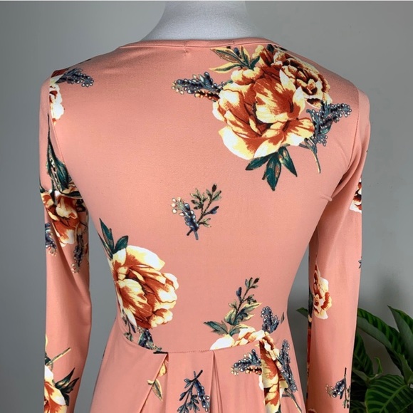 Reb & J. 220 | Floral Long Sleeve Midi Dress - Picture 4 of 8